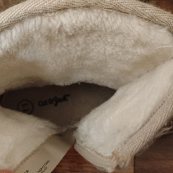 Bundle Of Toddler Girls Size 11 Shoes! - Picture 9 of 13